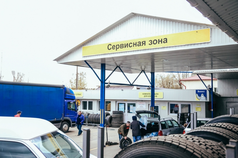 "Сэкономит тот, кто подготовится к сезону сейчас". Пора ли переобуваться и что будет с ценами на шины?