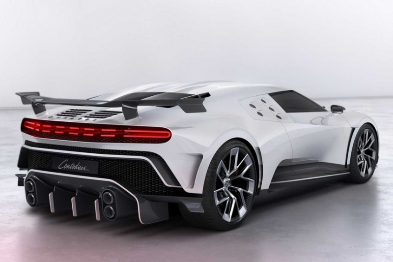 Криштиану Роналду заказал гиперкар Bugatti Centodieci за 8 млн евро