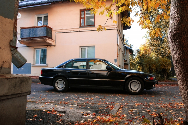 Тест-драйв "последнего настоящего", или BMW 7-series E38 из фильма "Бумер"