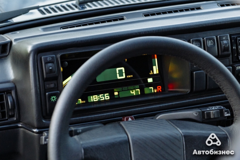 Кондиционер, круиз-контроль, цифровая "приборка". Каким может быть Golf II, которому повезло с владельцем