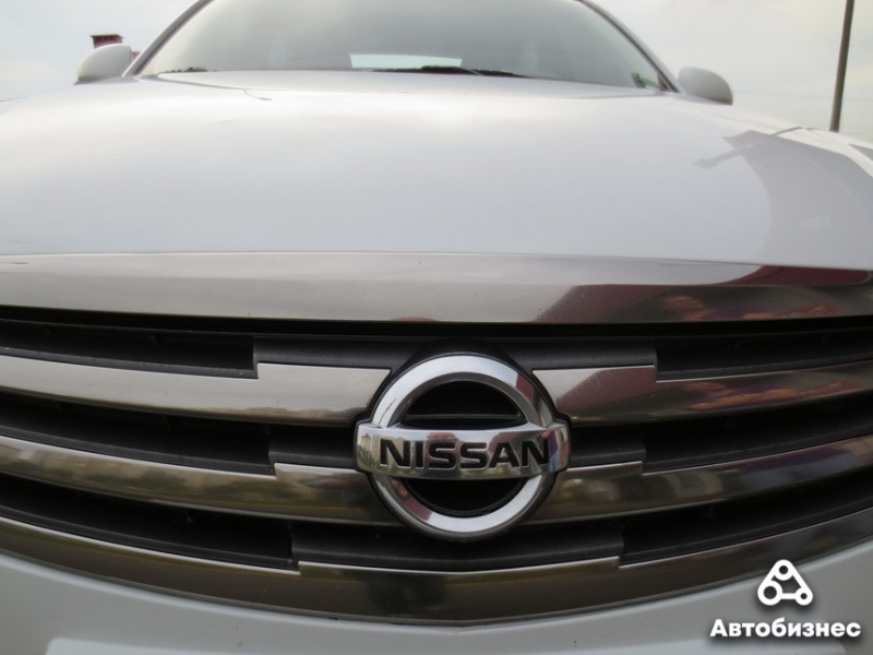 "Ремонтирую другие автомобили, над своим корпеть некогда". Мнение владельца Nissan Almera