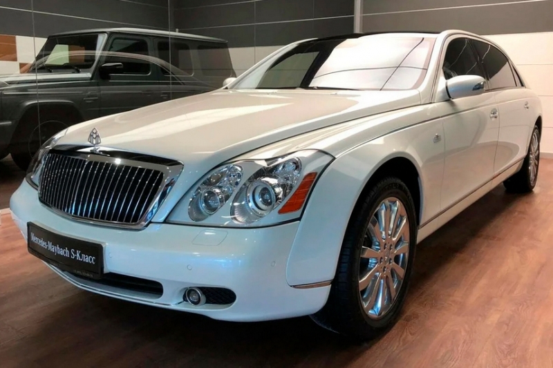 В России на продажу выставили очень редкий и дорогой Maybach 62 Landaulet