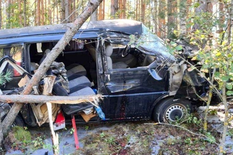 Водитель Volkswagen Transporter погиб в результате ДТП в Березовском районе
