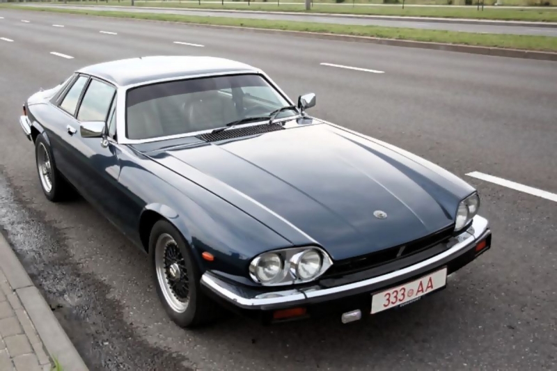 В Бресте продается редкий Jaguar XJS. Что рассказал владелец?