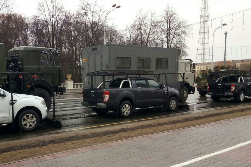 Легендарен настолько, что изображают на носках. Какой транспорт используется на акциях протеста