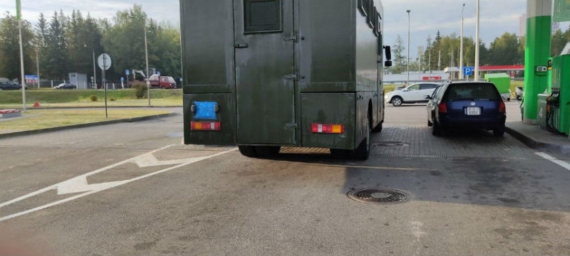 Автомобиль из колонны со скрытыми номерами попал в ДТП в Гродно