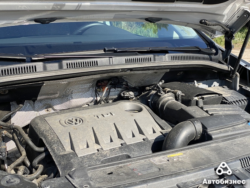 Народным стать не успел. Чем хорош Volkswagen Sharan второго поколения?