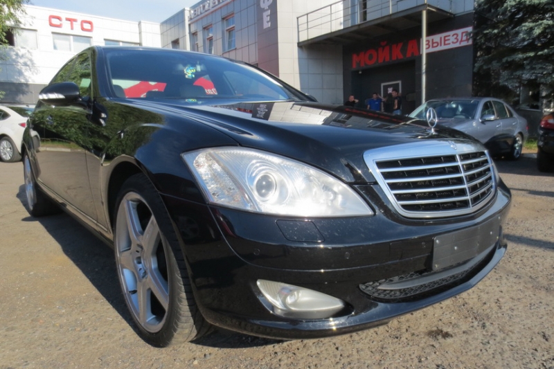 Какие проблемы подкидывает подержанный Mercedes W221?