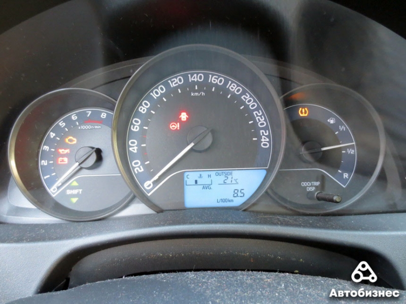 "По надежности и престижу Volkswagen и в подметки Toyota не годится". Мнение владельца Toyota Auris