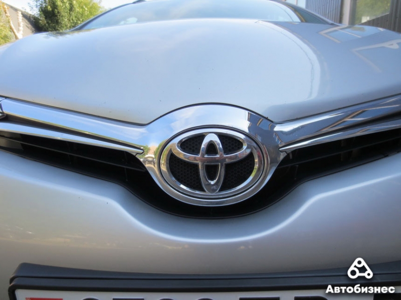 "По надежности и престижу Volkswagen и в подметки Toyota не годится". Мнение владельца Toyota Auris