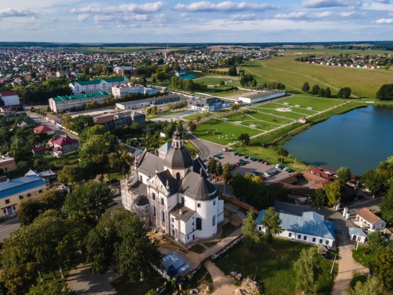 На матацыклах – па краіне. Ад Нясвіжскага замка да сядзібы ў Грушаўцы
