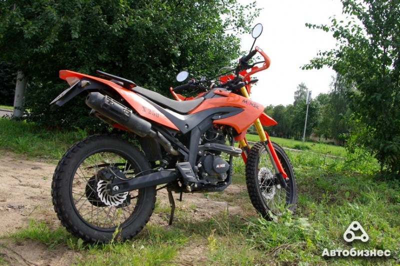 "Прост как тапок и свои деньги отбивает сполна". Отзыв владельца M1NSK X250
