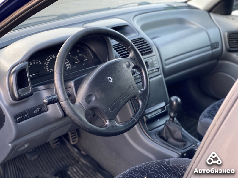 "За все время на машину потратил более 10.000$". Как сохранился Renault Laguna за 14 лет в одних руках