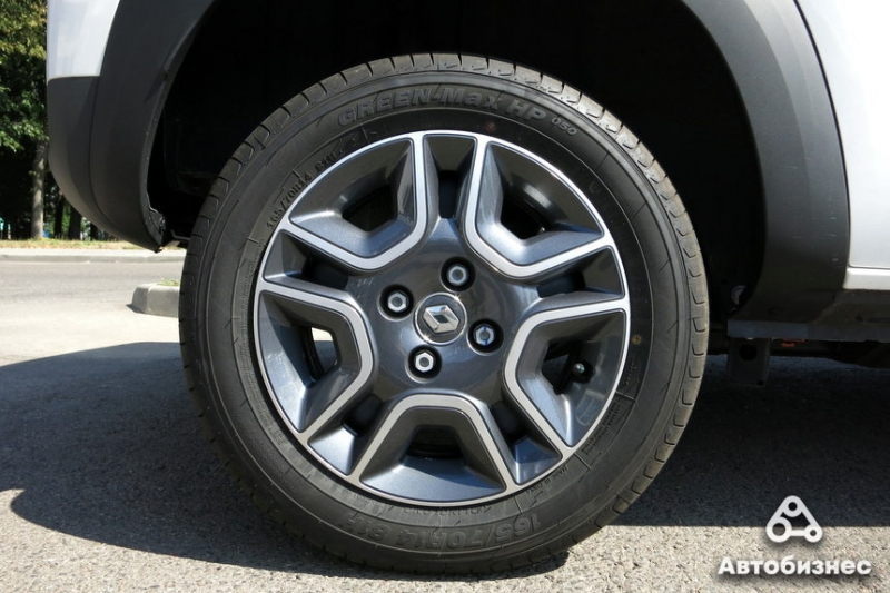 Тестируем новый электромобиль за 13.900$ Renault City K-ZE
