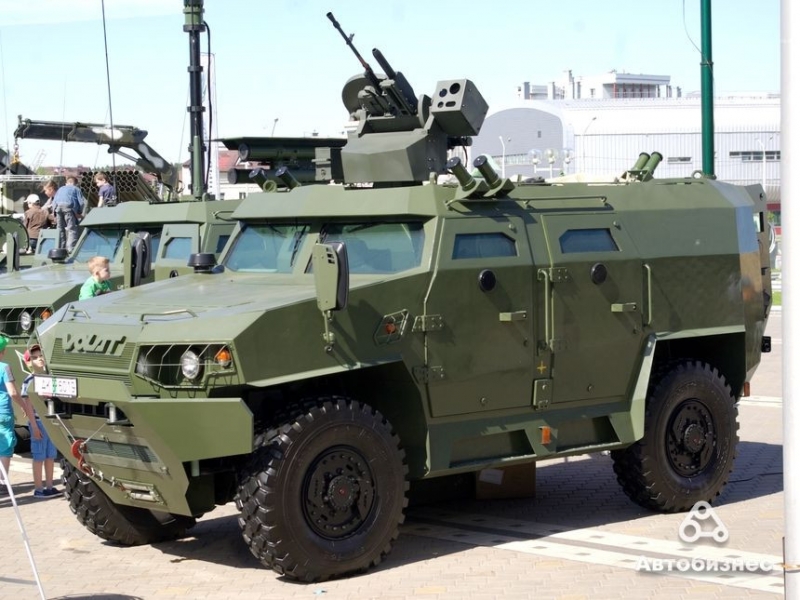 МЗКТ создает новый легкобронированный автомобиль для поставок на экспорт