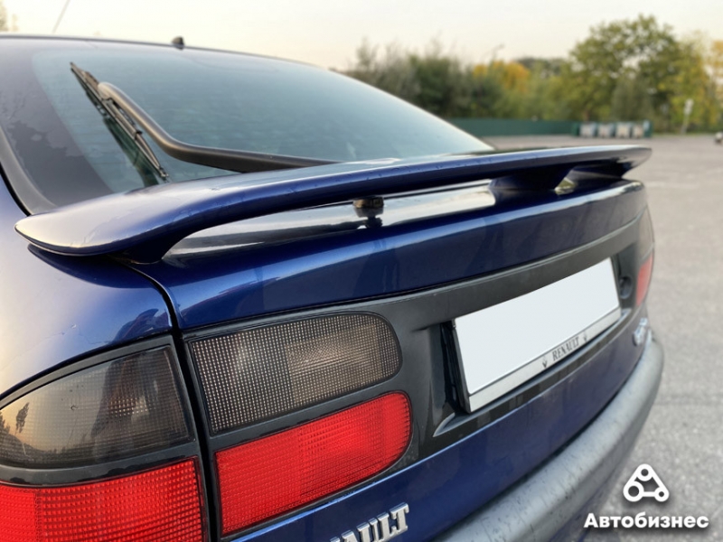 "За все время на машину потратил более 10.000$". Как сохранился Renault Laguna за 14 лет в одних руках