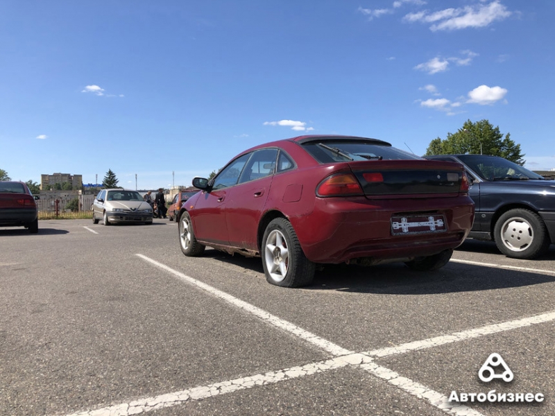 ​Даже на платных стоянках! Как брошенные автомобили побеждают закон