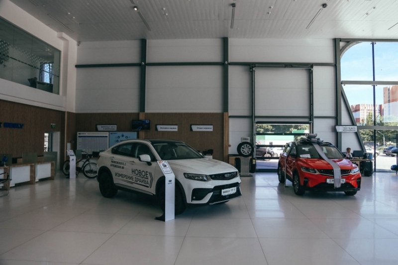 Почему за Geely выстраивается очередь? Интервью с директором "Лакшери Моторс Плюс"