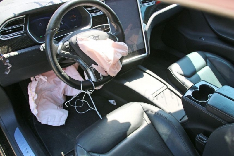 Tesla за "двадцатку": выезд из СТО, тест-драйв, итоговый подсчет бюджета