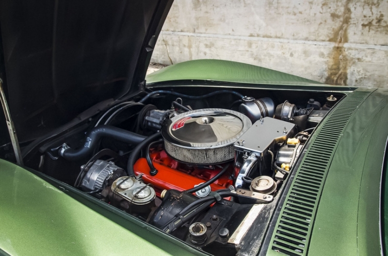 Отлично сохранившийся Chevrolet Corvette С3 Stingray 1969 года выпуска выставлен на продажу