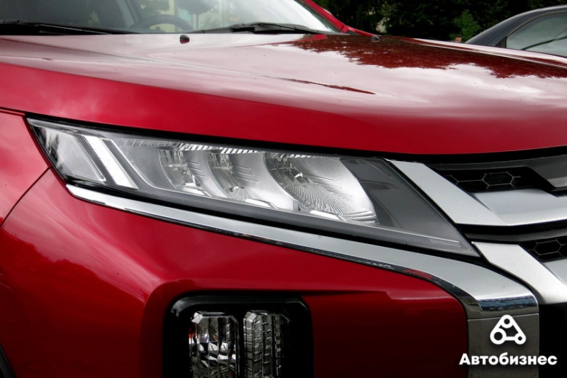 Чем цепляет и чем раздражает обновленный Mitsubishi ASX