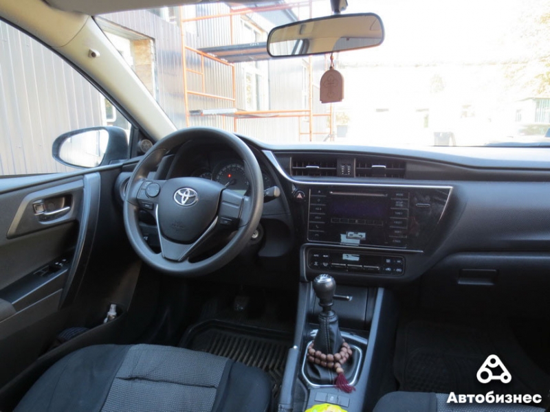 "По надежности и престижу Volkswagen и в подметки Toyota не годится". Мнение владельца Toyota Auris