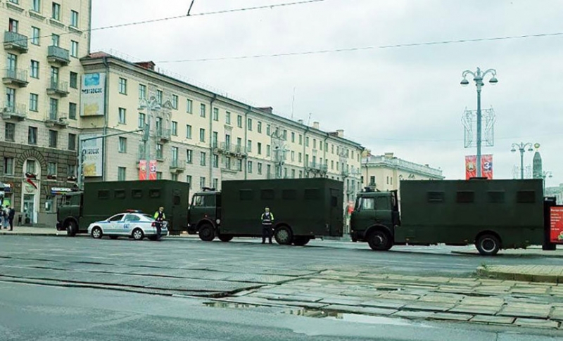 Легендарен настолько, что изображают на носках. Какой транспорт используется на акциях протеста