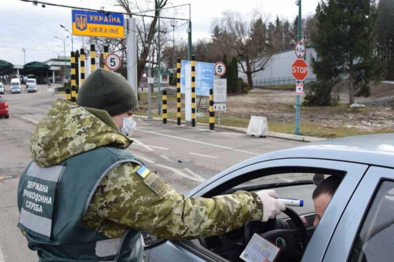 Украина сняла запрет на въезд иностранцев