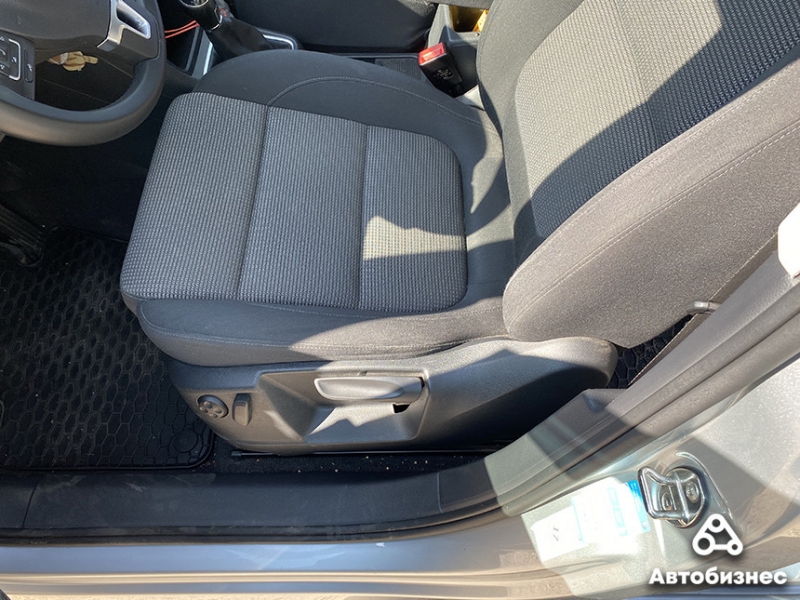 Народным стать не успел. Чем хорош Volkswagen Sharan второго поколения?