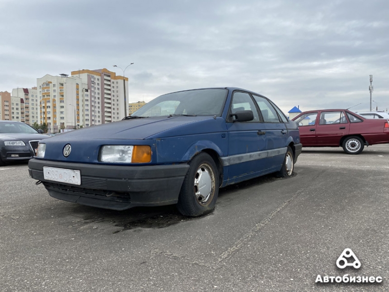 ​Даже на платных стоянках! Как брошенные автомобили побеждают закон