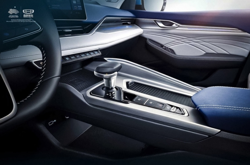 Первые официальные фото интерьера седана Geely Preface, построенного на агрегатах Volvo