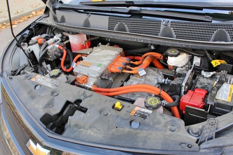 С запасом хода как у Tesla, но дешевле. Тест-драйв Chevrolet Bolt