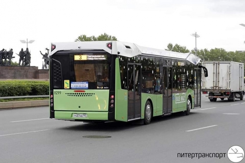 Новейший МАЗ-303 в Питере назвали самой заметной транспортной новинкой лета