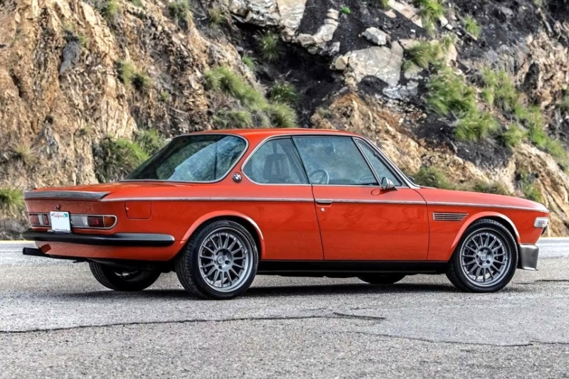 Посмотрите, какой рестомод BMW 3.0 CS заказал для себя Роберт Дауни-младший