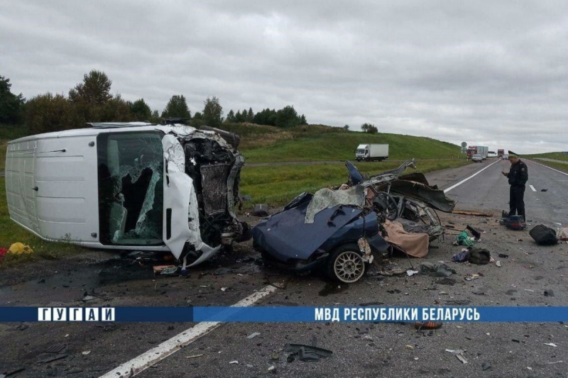 Жуткое ДТП на М1 под Оршей - погибли двое из Honda Civic