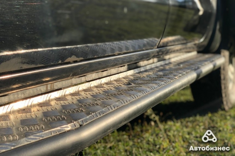 "Мечтаем доехать до Кейптауна". Семья из Гродно сделала из Toyotа Hilux машину для путешествий по глухим местам