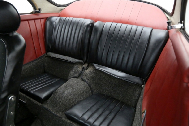 Суперкупе Porsche вернули из 50-летнего заточения в забытом гараже и решили наконец продать