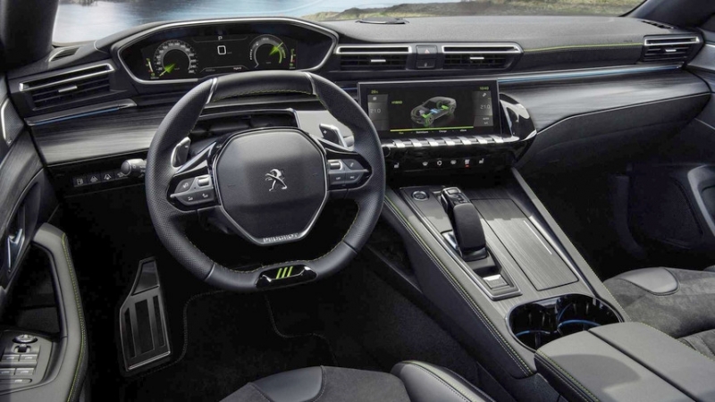 Peugeot 508 SE - самый мощный серийный дорожный автомобиль за всю историю бренда