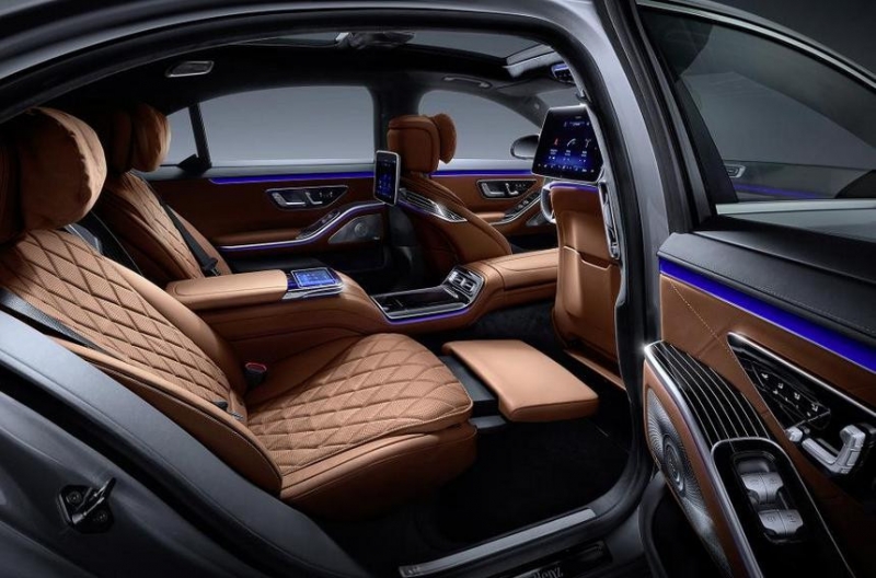 Новое поколение Mercedes S-класса целиком рассекречено