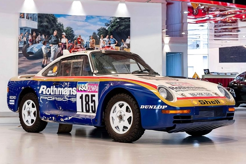 Один из трех легендарных «дакаровских» Porsche 959 выставлен на аукцион