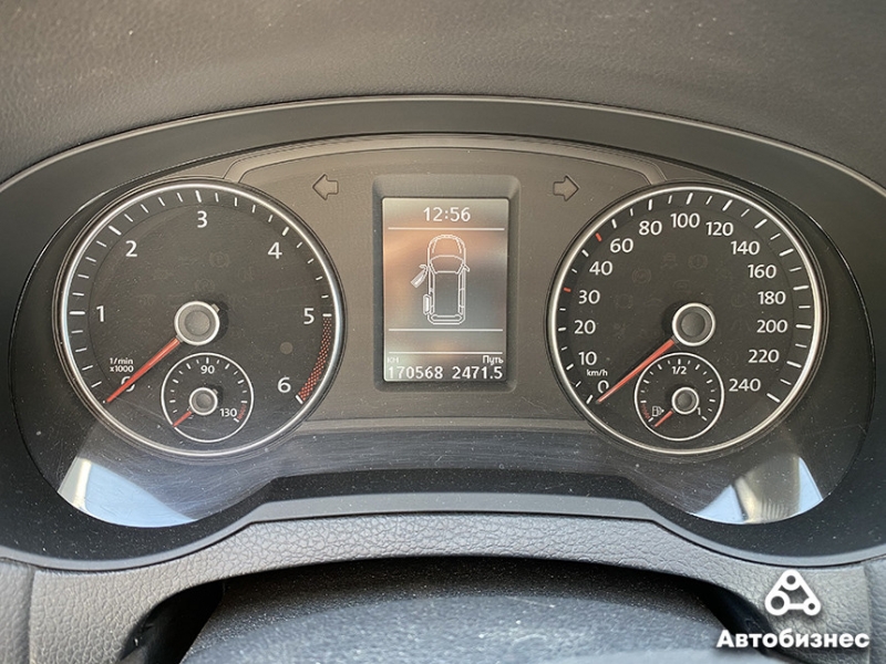 Народным стать не успел. Чем хорош Volkswagen Sharan второго поколения?