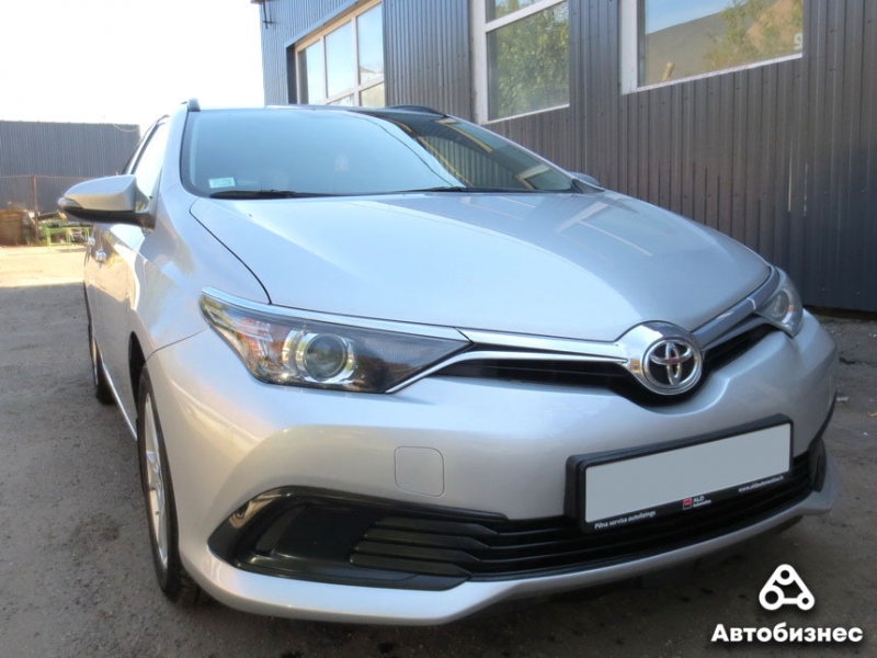 "По надежности и престижу Volkswagen и в подметки Toyota не годится". Мнение владельца Toyota Auris