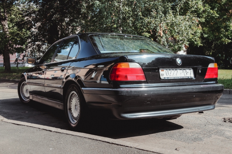 Тест-драйв "последнего настоящего", или BMW 7-series E38 из фильма "Бумер"