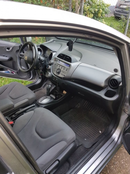 Ищем экономичный автомобиль до 10 лет за 6000 долларов. Подборка "живых" авто