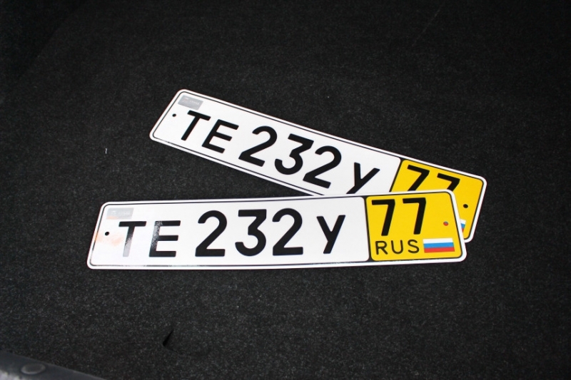 Машины из России возвращаются? Площадка по продаже дилерской "бэушки" занялась российскими авто