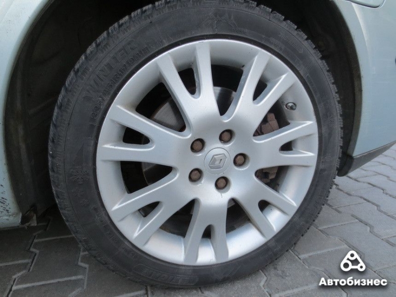 "Взял с мотором, с которым покупать было нельзя". Мнение владельца Renault Laguna II