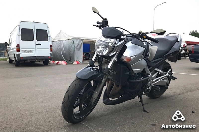 "Брат называет мой мотоцикл "быстрым велосипедом". Отзыв владельца Suzuki GSR600