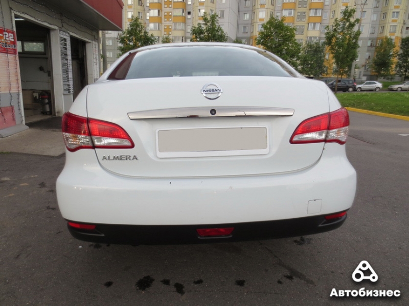 "Ремонтирую другие автомобили, над своим корпеть некогда". Мнение владельца Nissan Almera