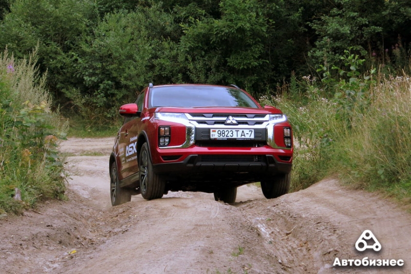 Чем цепляет и чем раздражает обновленный Mitsubishi ASX