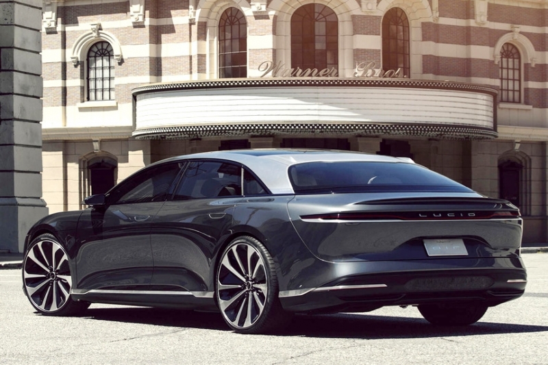 Электрический седан Lucid Air отобрал мировой рекорд у Tesla Model S